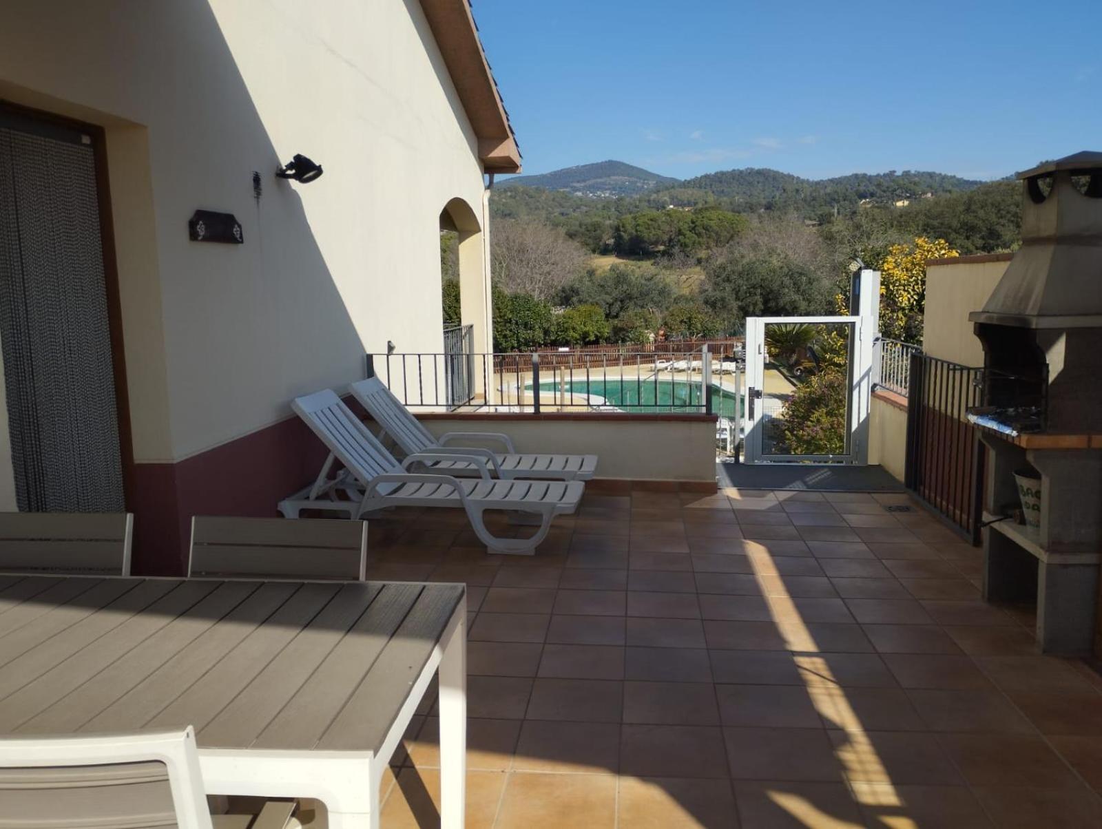 Can Gual Guest House Lametlla Del Valles Екстериор снимка