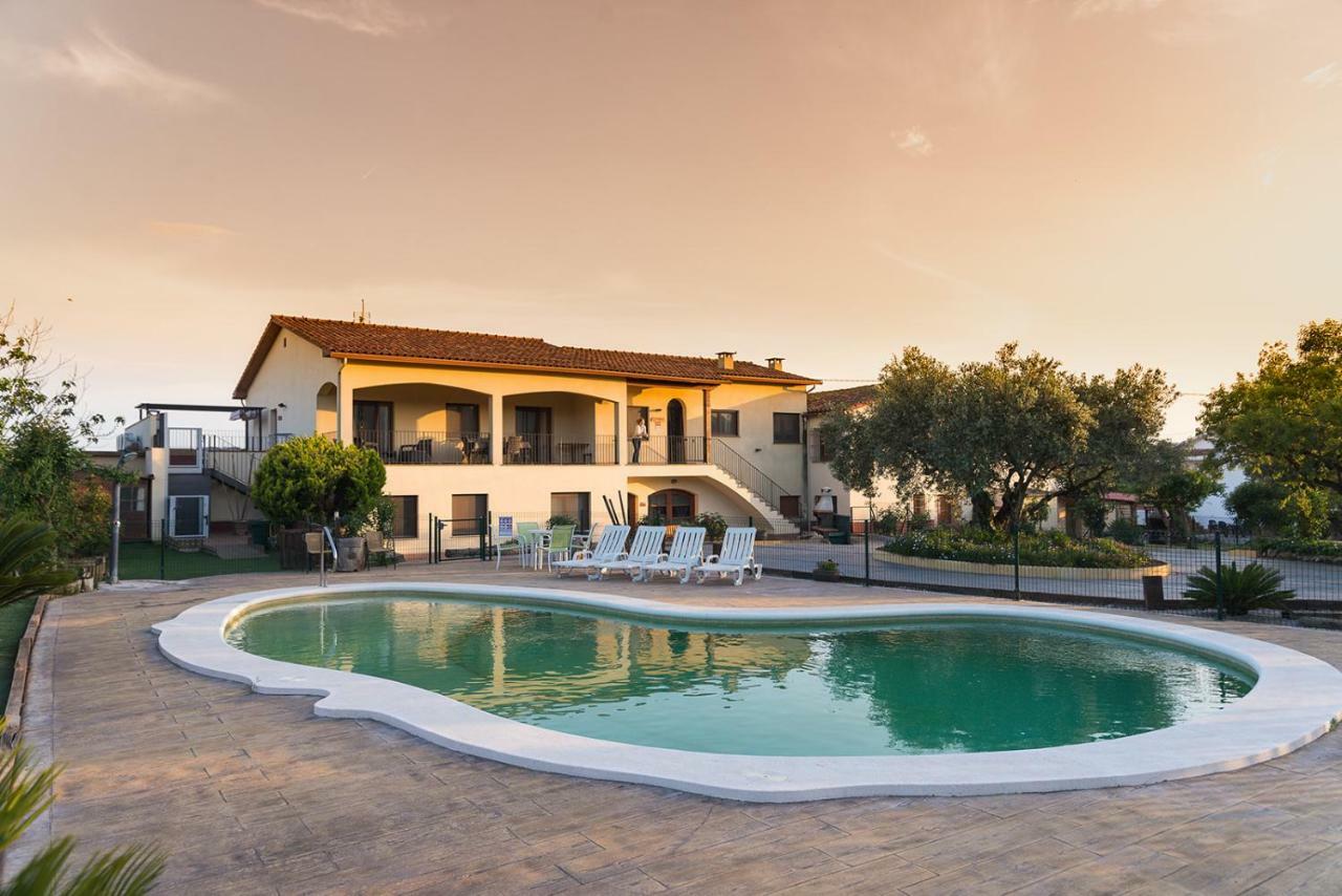 Can Gual Guest House Lametlla Del Valles Екстериор снимка