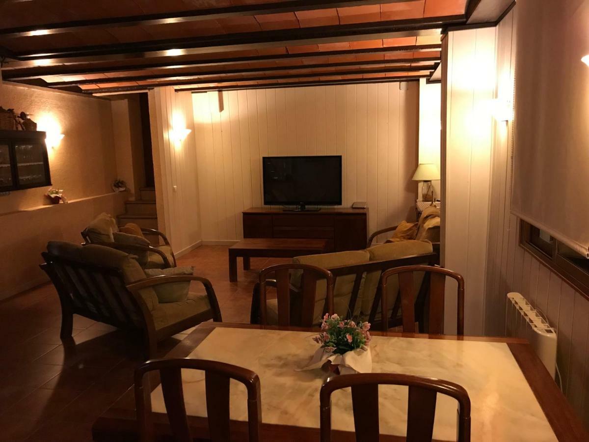 Can Gual Guest House Lametlla Del Valles Стая снимка